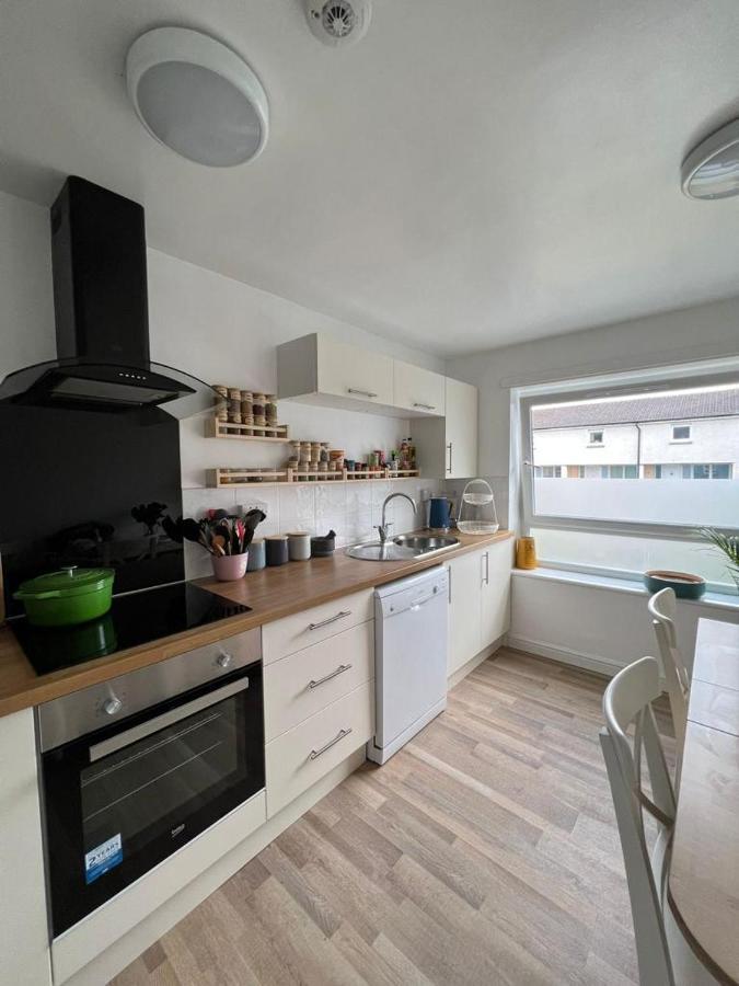 Holyrood Duplex 3- Bedrooms Apartment Единбург Екстериор снимка